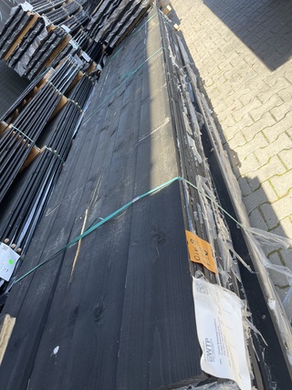 Ca. 88x Grenen planken zwart gecoat, 22x200mm, lengte 480cm